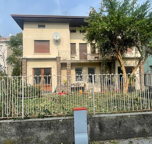Villa in Bolghera